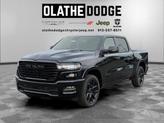 Photo of 2025 Diamond Black Crystal Pearlcoat RAM 1500