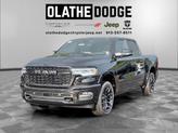 Photo of 2026 Diamond Black Crystal Pearlcoat RAM 1500