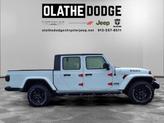 Thumbnail of 2021 Bright White Clearcoat Jeep Gladiator