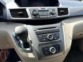 Thumbnail of 2016 White Diamond Pearl Honda Odyssey