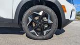 Thumbnail of 2026 White Pearl Kia Seltos