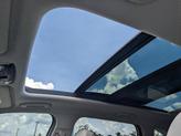 Thumbnail of 2025 White Pearl Kia Sorento