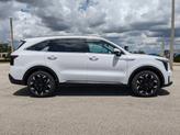 Thumbnail of 2025 White Pearl Kia Sorento