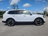 Thumbnail of 2025 White Pearl Kia Telluride