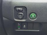 Thumbnail of 2022 Platinum White Pearl Honda Pilot