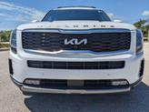 Thumbnail of 2022 Glacial White Pearl Kia Telluride
