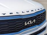 Thumbnail of 2022 Glacial White Pearl Kia Telluride