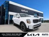Photo of 2025 White Pearl Kia Telluride