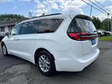 Thumbnail of 2022 White Chrysler Pacifica