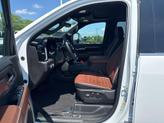 Thumbnail of 2025 White GMC Sierra 2500