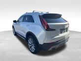 Thumbnail of 2022 Crystal White Tricoat Cadillac XT4