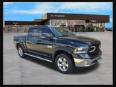 Thumbnail of 2016 Brilliant Black Crystal Pearlcoat RAM 1500