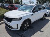 Photo of 2023 Glacial White Pearl Kia Sorento