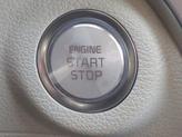 Thumbnail of 2025 Glacial White Pearl Kia Telluride