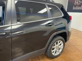 Thumbnail of 2017 Diamond Black Crystal Pearlcoat Jeep Cherokee