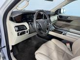 Thumbnail of 2019 Brown Lincoln Navigator