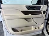 Thumbnail of 2019 Brown Lincoln Navigator