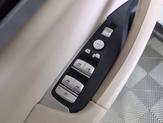 Thumbnail of 2022 Mineral White Metallic BMW X3