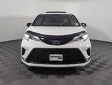 Thumbnail of 2021 White Toyota Sienna