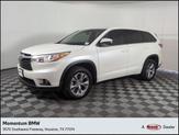 Photo of 2015 White Toyota Highlander