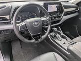 Thumbnail of 2021 Celestial Silver Metallic Toyota Highlander Hybrid