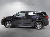 Thumbnail of 2018 Midnight Black Metallic Toyota Highlander
