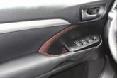 Thumbnail of 2018 Midnight Black Metallic Toyota Highlander