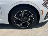 Thumbnail of 2025 Snow White Pearl Kia K5