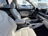 Thumbnail of 2022 Glacial White Pearl Kia Telluride