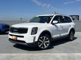 Thumbnail of 2022 Glacial White Pearl Kia Telluride