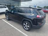 Thumbnail of 2019 Diamond Black Crystal Pearlcoat Jeep Cherokee