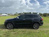 Thumbnail of 2020 Diamond Black Crystal Pearlcoat Jeep Grand Cherokee
