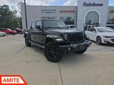 Photo of 2023 Black Clearcoat Jeep Gladiator