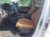 Thumbnail of 2022 Glacial White Pearl Kia Sorento