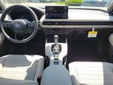 Thumbnail of 2026 Platinum White Pearl Honda HR-V