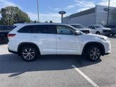 Thumbnail of 2017 White Toyota Highlander