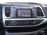 Thumbnail of 2015 Blue Toyota Highlander