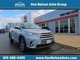Photo of 2017 Celestial Silver Metallic Toyota Highlander