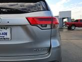 Thumbnail of 2017 Celestial Silver Metallic Toyota Highlander