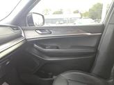 Thumbnail of 2024 Diamond Black Crystal Pearlcoat Jeep Grand Cherokee L