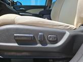 Thumbnail of 2016 White Diamond Pearl Honda CR-V