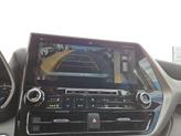 Thumbnail of 2021 Blizzard Pearl Toyota Highlander Hybrid