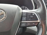 Thumbnail of 2021 Blizzard Pearl Toyota Highlander Hybrid