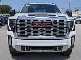 Thumbnail of 2025 Summit White GMC Sierra 2500