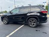 Thumbnail of 2017 Midnight Black Metallic Toyota Highlander