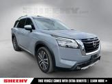 Photo of 2022 Boulder Gray Pearl Nissan Pathfinder