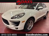 Photo of 2017 White Porsche Macan