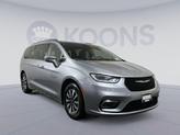 Thumbnail of 2021 Billet Silver Metallic Clearcoat Chrysler Pacifica