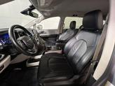 Thumbnail of 2021 Billet Silver Metallic Clearcoat Chrysler Pacifica