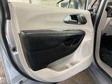 Thumbnail of 2021 Billet Silver Metallic Clearcoat Chrysler Pacifica